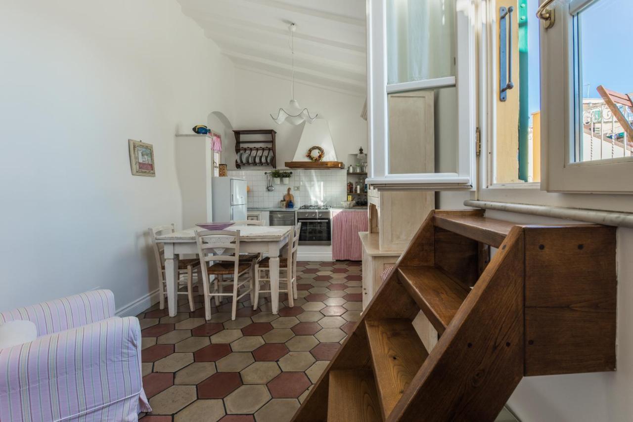 Vienna'S House Apartment Леричи Екстериор снимка